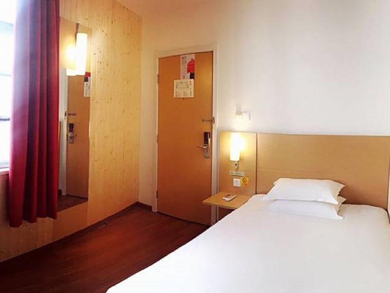 Ibis Nantong Qingnian Hotel Exterior photo
