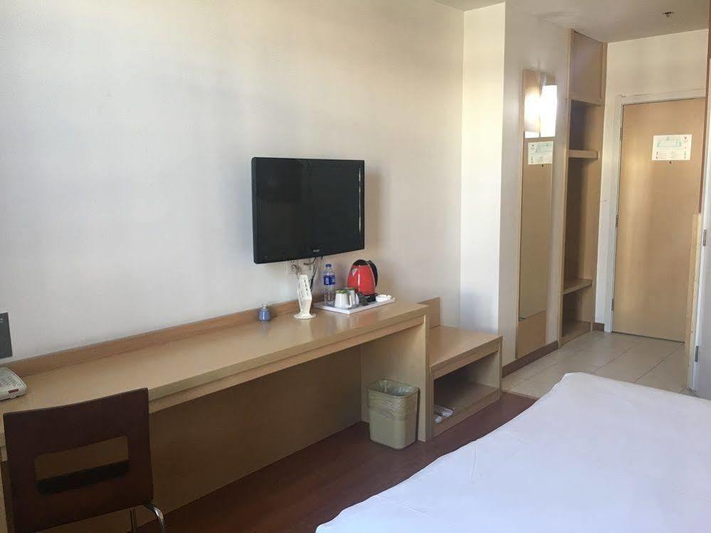 Ibis Nantong Qingnian Hotel Exterior photo