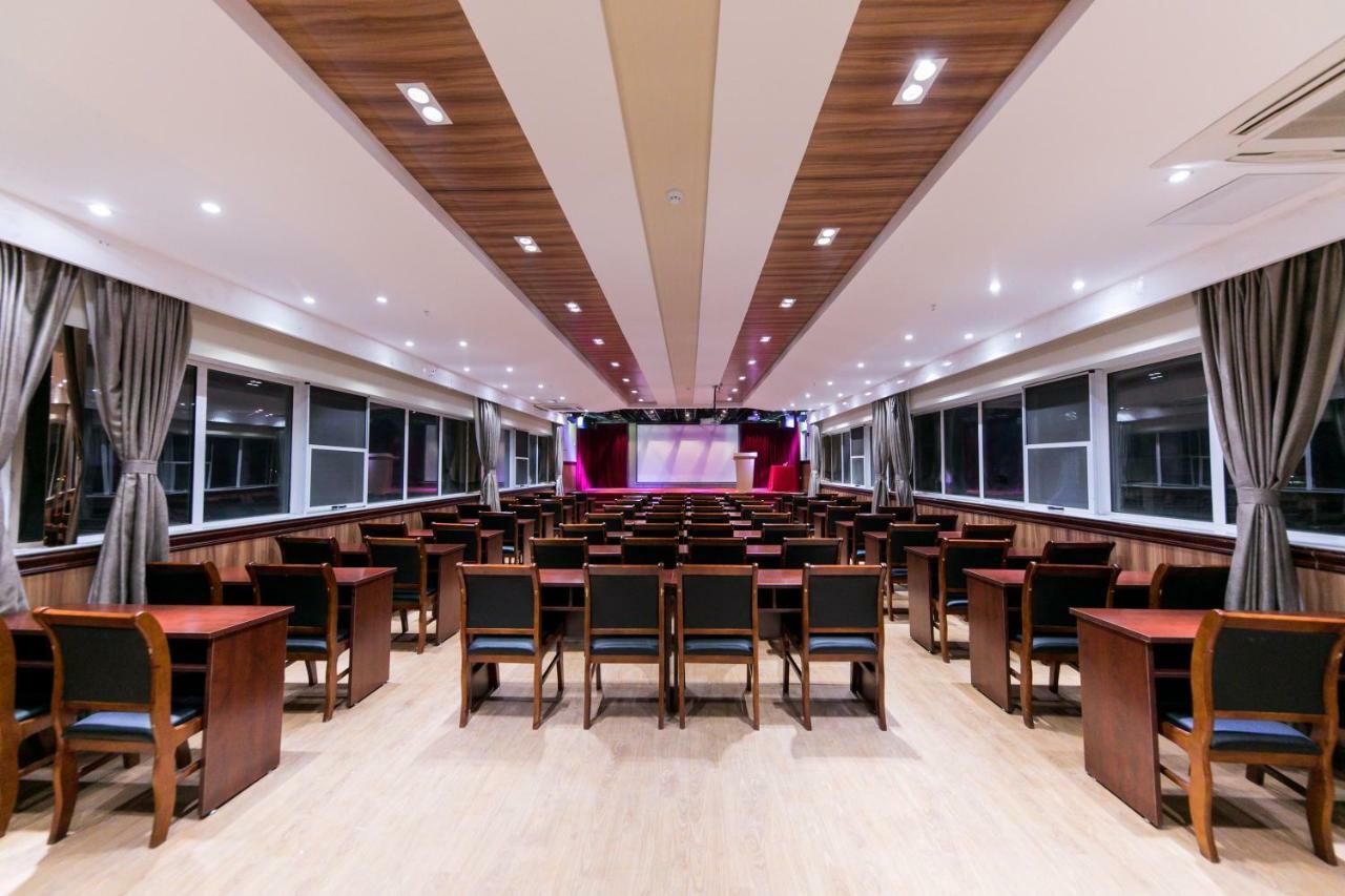 Ibis Nantong Qingnian Hotel Exterior photo